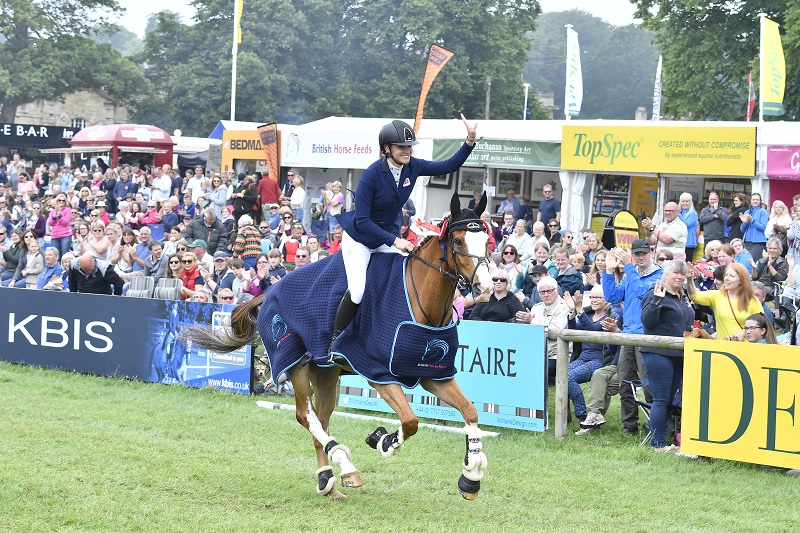 emily king lap of honour Bramham